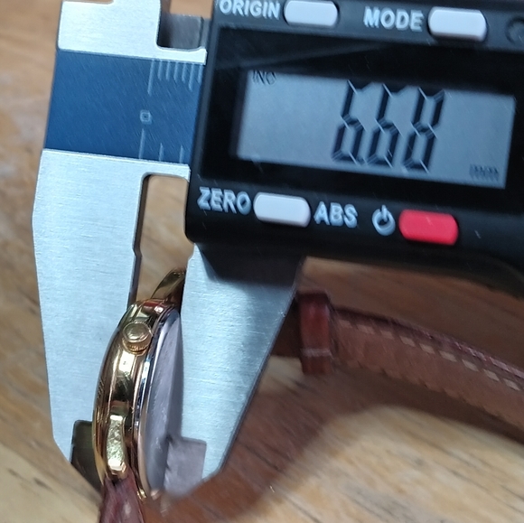 X Citizen 3 hand movement, with date, gold case 24mm Roman numerals around bezel - Picture 2 of 11